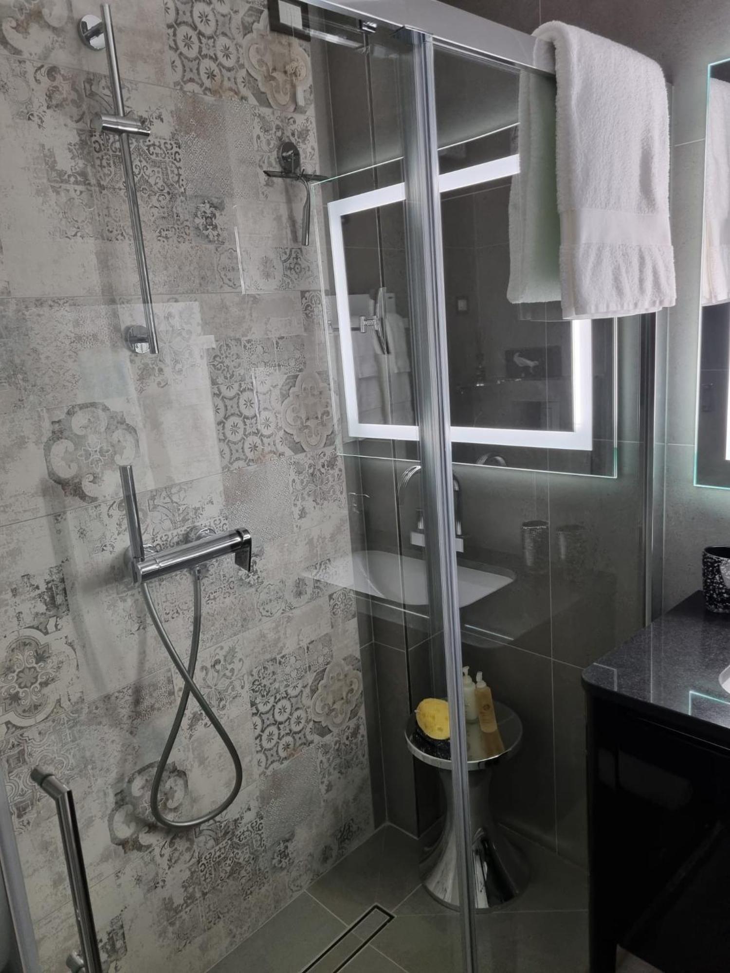 Palms Luxury Suites Sanremo Exterior foto